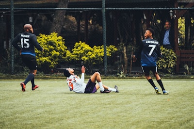 الدوري الإنجليزي الممتازترتيب الفرق وأبرز المنافسات