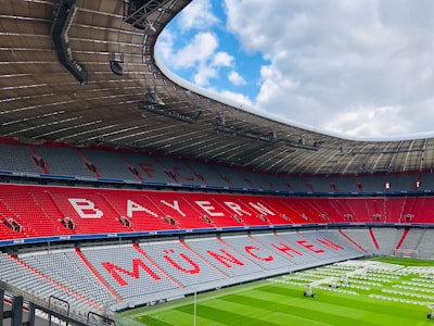 هدافي الدوري الإنجليزي 2025من يتصدر السباق نحو لقب الهداف؟